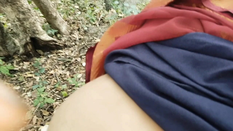 Graju1244: Ein mädchen sah porno-videos im dschungel, ein fremder kam und...