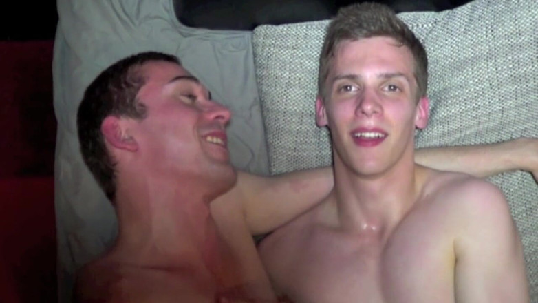 Gaybareback: 흑인 대물 자지에게 따먹히는 흑인 대물 자지