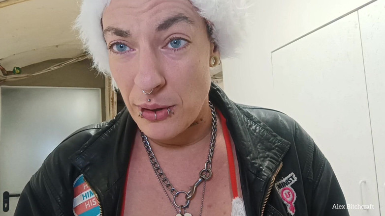 Alex Bitchcraft: Santa Claus baibal par moot rahi hai
