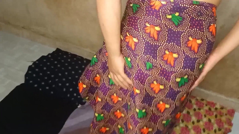 Neelima69: Village Famous Lungi Didi Hindi Audio