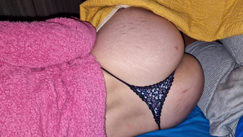 Carlalamamadora: 身材完美的可爱热辣黑发少女和好朋友给男友戴绿帽
