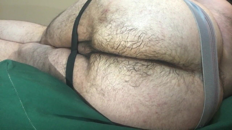 Chunky Belly Boy: Jugando mi agujero peludo