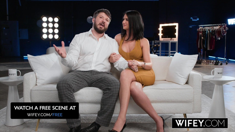 Wifey: Wifey Hubby Watches as His Horny Wife Sienna Rae Gets...