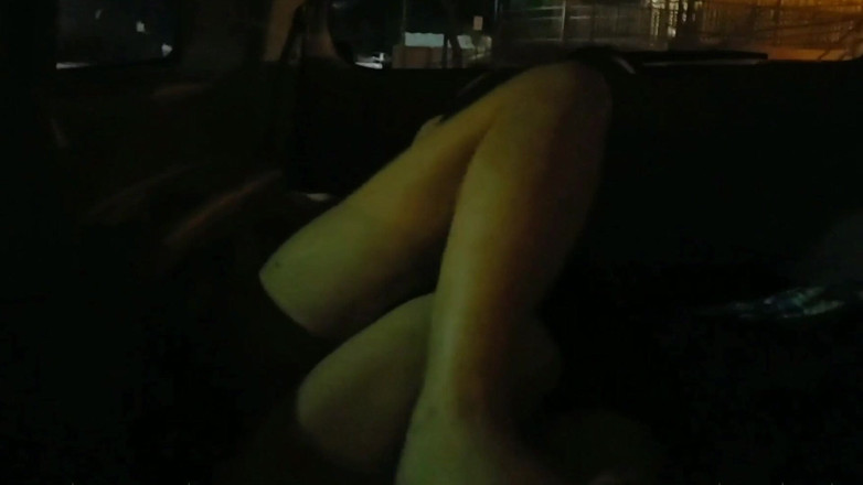 Mya Lane: Orang asing ngasih istrinya orgasme di mobil sambil ditonton suaminya