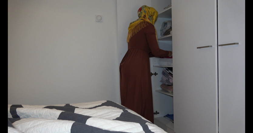 Amateur Homemade Porn: Big Tits Muslim Stepmom in Hijab Fucked by Stepson