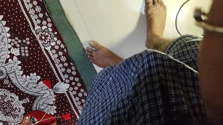 Anar Kali: Une femme mature suce la bite de son ami