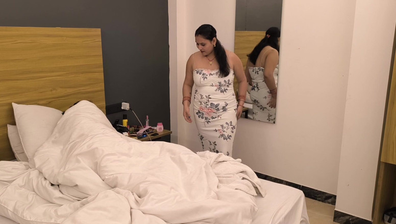 pujaprem: Puja, fille desi, prend une douche matinale