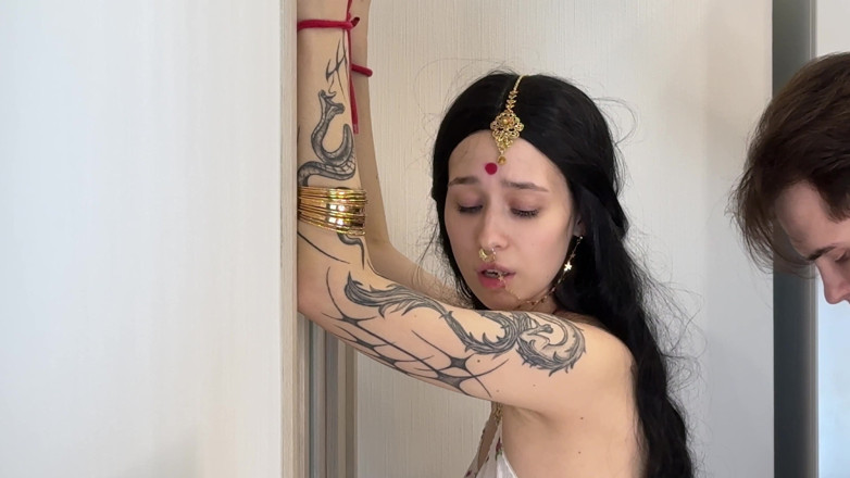 HannahKim: Harter sex mit einem indischen mädchen, sie war eine gehorsame...