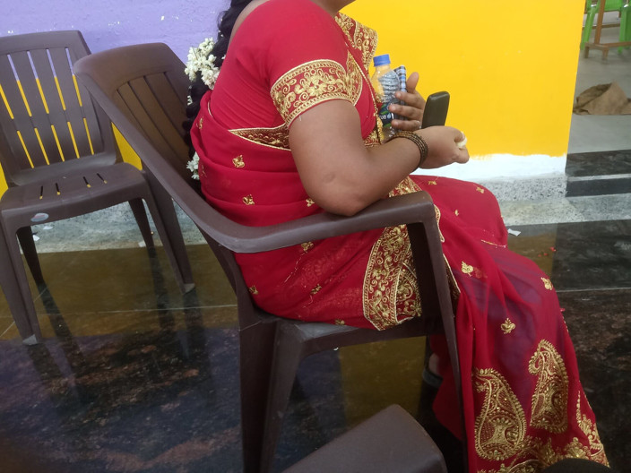 Priyanka314: Desi kráska v domácnosti Sary se převléká doma