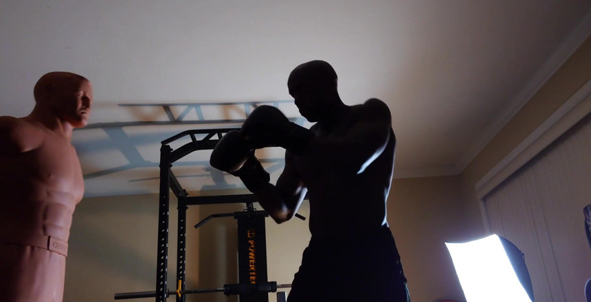 Hallelujah Johnson: Boxe allenamento perdita di grasso richiede un deficit di calorie...