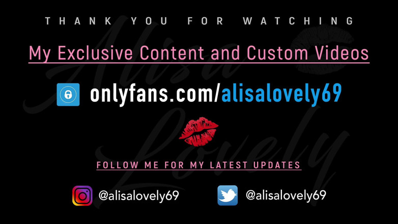 Alisa Lovely: Close up - cewek sange ini lagi asik jilat itil dan...