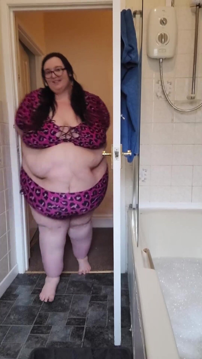 SSBBWLadyBrads: Splish stänkbad tid kul