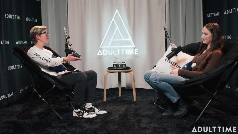 Adult Time Podcast: Hazel moore: mormone bagnante, recitazione porno e la festa è finita |...