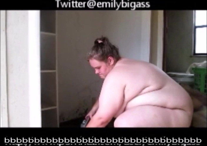 Fat Goddes: Working Naked on the Job Got Caught by My Boss...