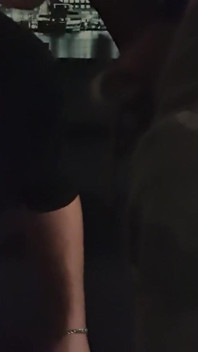 Mi chico me atrapó mientras me masturbaba y fumaba