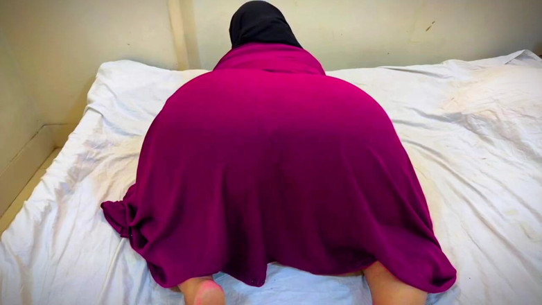 Your Boy's Cum: 더러운 후장과 보지 라이브 - 큰 엉덩이 카이로 무슬림 소녀