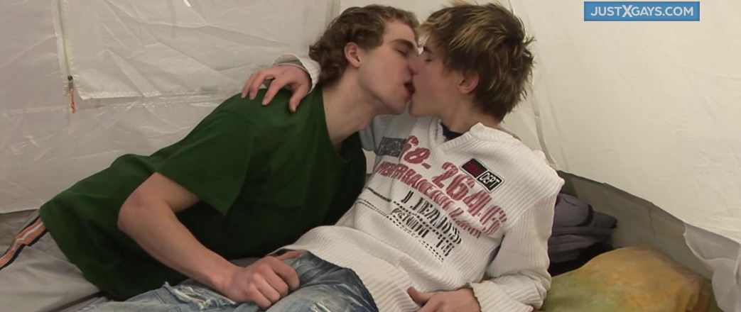 Just x gays: je to moje poprvé, nádhera