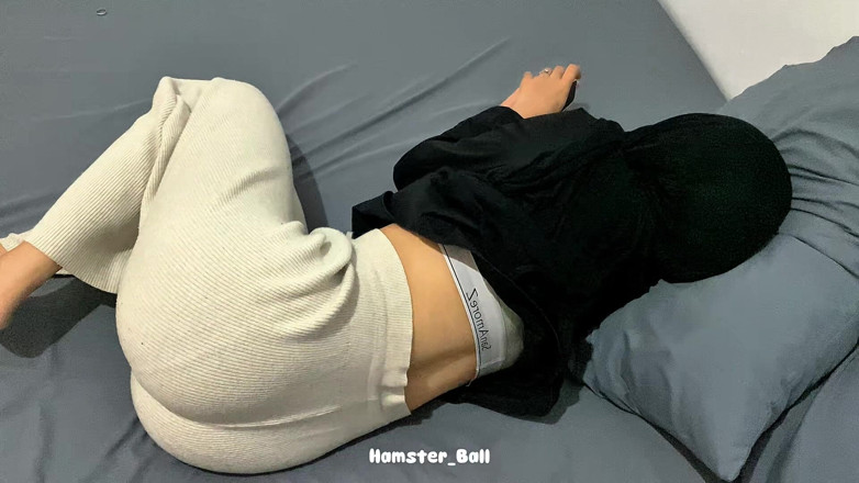 Hamster_Ball: Je dérange ma demi-sœur musulmane de plus de 18 ans dans...