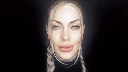Goddess Misha Goldy: Del hombre al baño: un viaje de devoción total