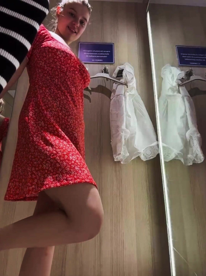 Jucie girl: Big Cock Extreme Anal Fucking in Public