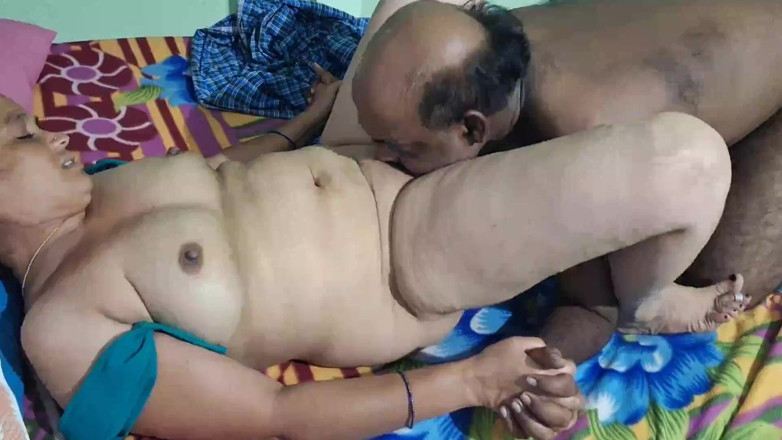 Sexy sindu: Sindu Bhabhi xinh đẹp làm tình saree nóng bỏng tại nhà