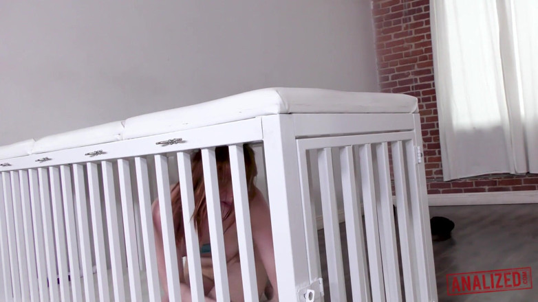 Analized: Alex Harper la rousse se fait sodomiser par James Deen