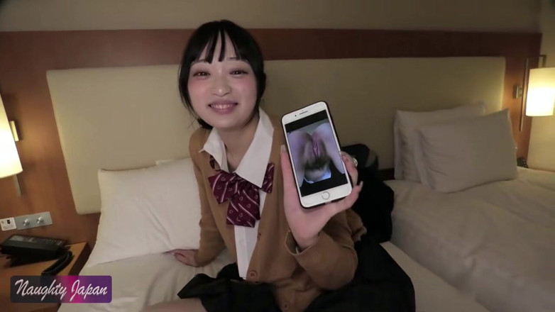 Asian cutie: Fresh Pink Reveal. Samimi aralıkta geniş açık yakın çekim gözlemi