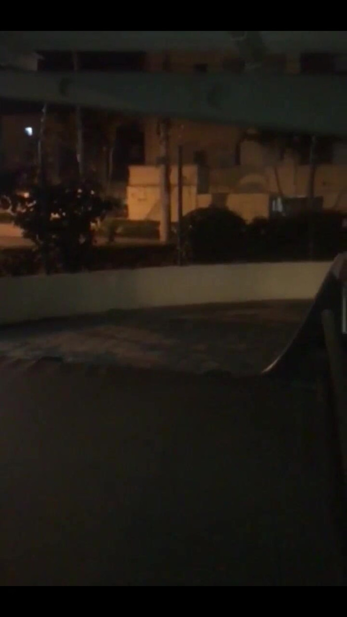 i7Bernard: Otoparkın tadını çıkarıyor