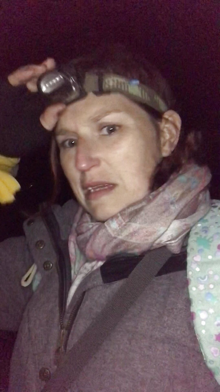 MistressWriggler: Przyłapany na robieniu POV Wee w lesie późno w nocy