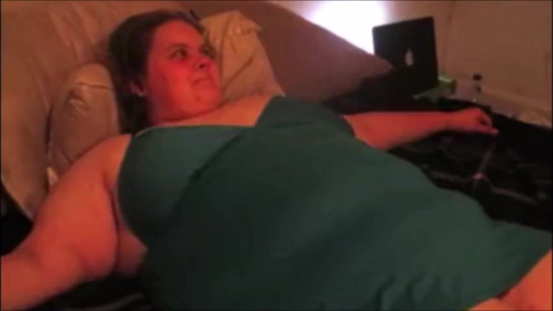 Fat Goddes: Tie to Bed Bondage &amp; Pussy Ate Out Orgasmo Intenso