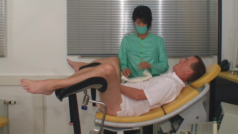 Rubber & Clinic Studio - 1ATOYS: Mükemmel elle muamele ve emme makinesi 2'de 1 sahne