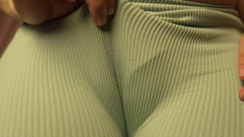 AmayaMori: Une belle-mère indienne enceinte se fait baiser dans un legging...