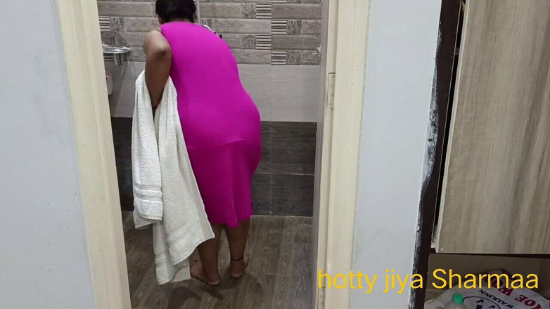 Hotty Jiya Sharmaa: 자지를 가지고 노는 핫한 밀키 소날리