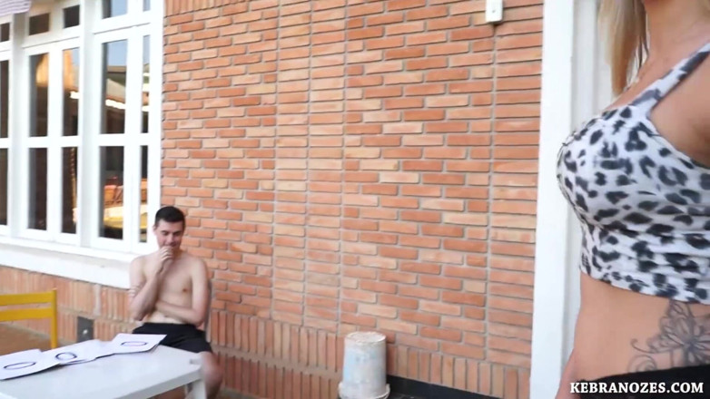 Kebranozes: bikni pejent men ante phorna