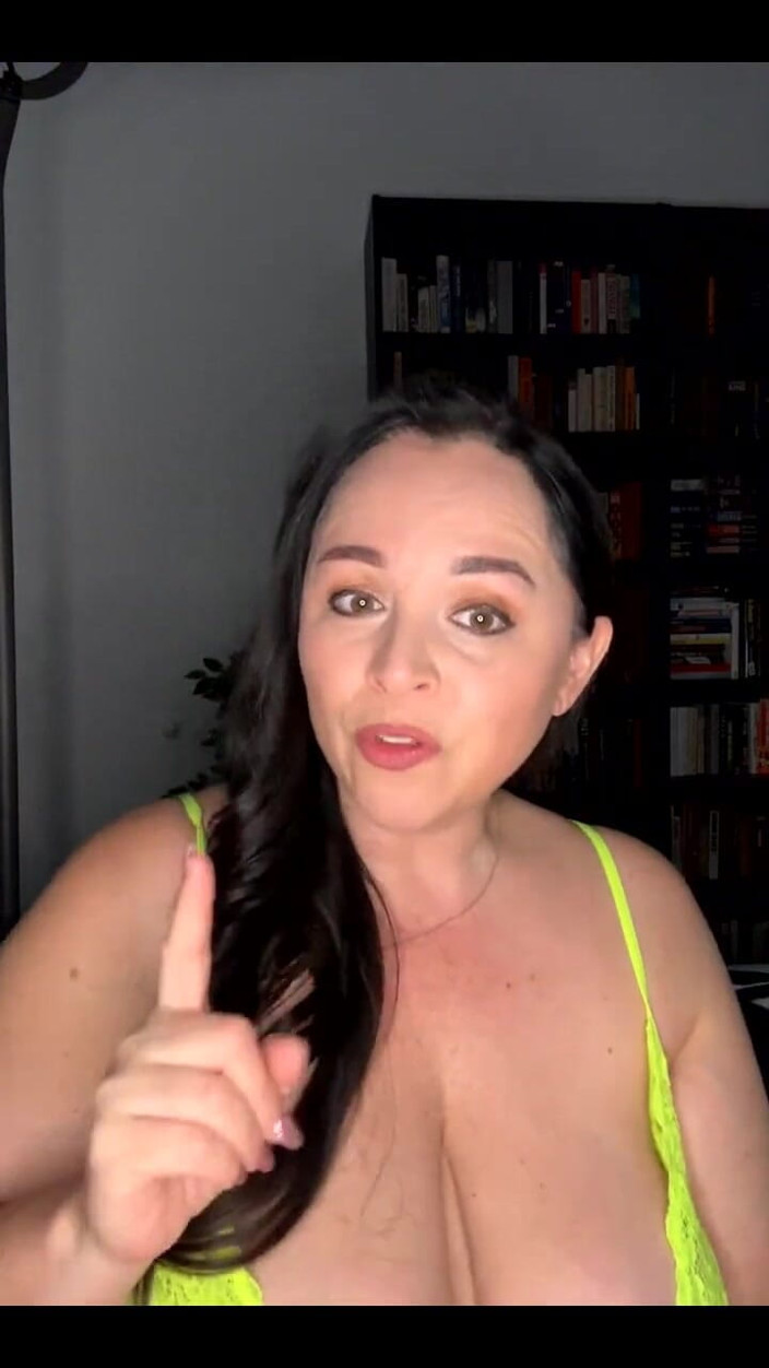 Amanda Thickk:  Amanda Thickk stream