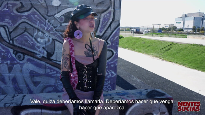 Mentes Sucias: BDSM -emmita Misbehaves, e Fedora consegna la punizione