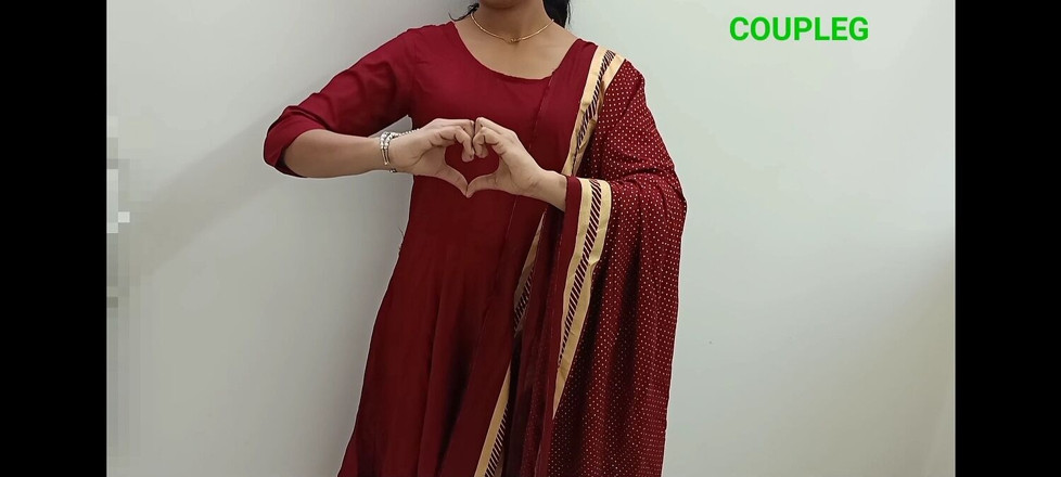 Sexy Komal: Kocham cię Divya Bhabhi, dlaczego jesteś taki piękny