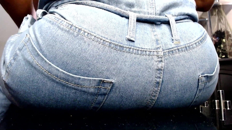 Maeling: Slut Teen Ruined in Jeans Ass-fyxiation with Giant Ass Unknowing