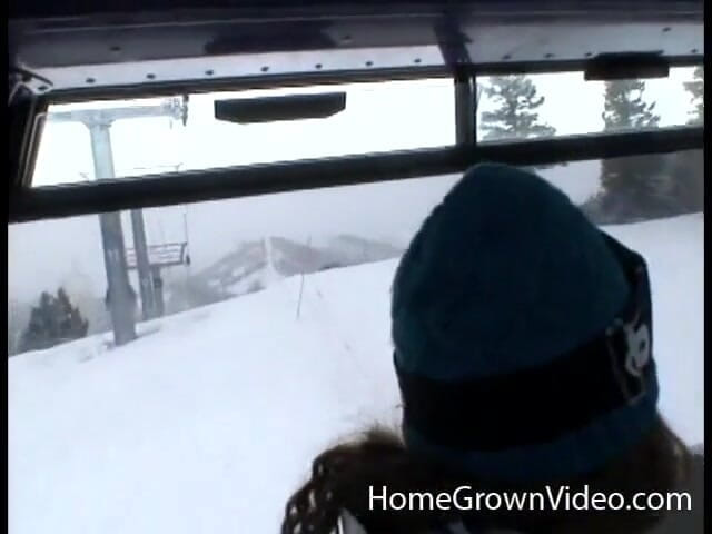 Homegrown Oral: Tyler îl suge pe Matt Off pe munte