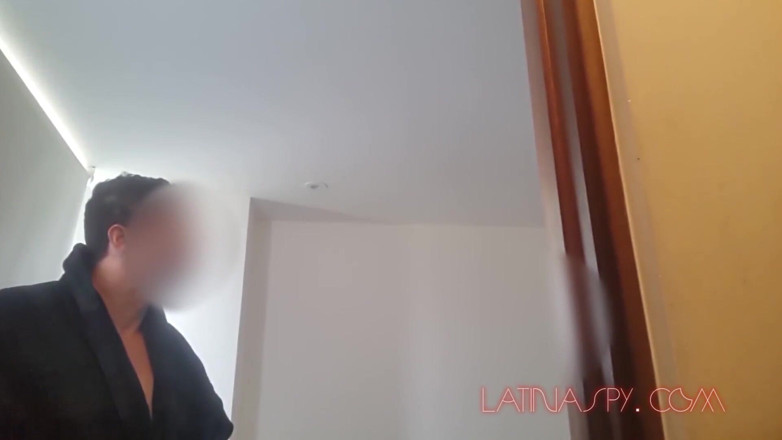 Latinaspy: Ep10, services de nettoyage avec des melons énormes, partie 1