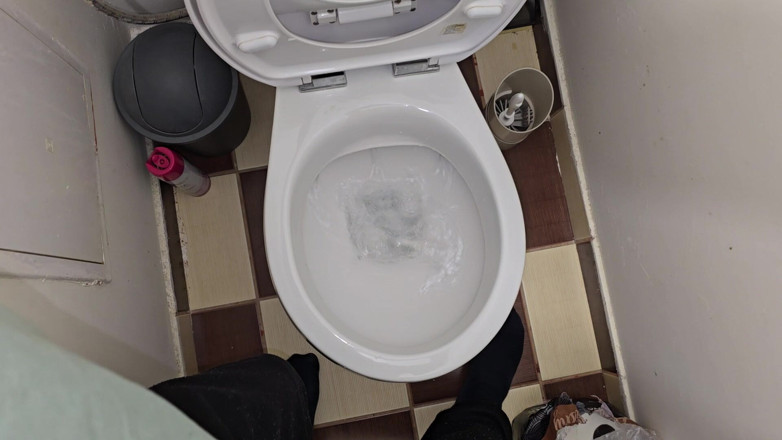 Alpha pee king: Chcaní na záchod