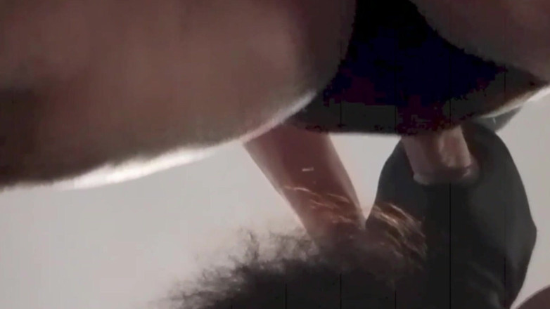 LauraOnHeels: MILF con la boca follada con semen