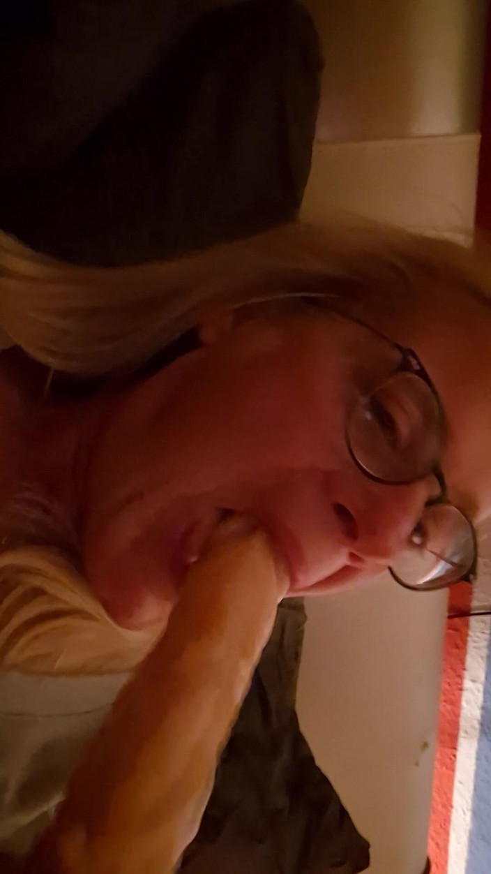 SexyMilf45: Dildo poesje