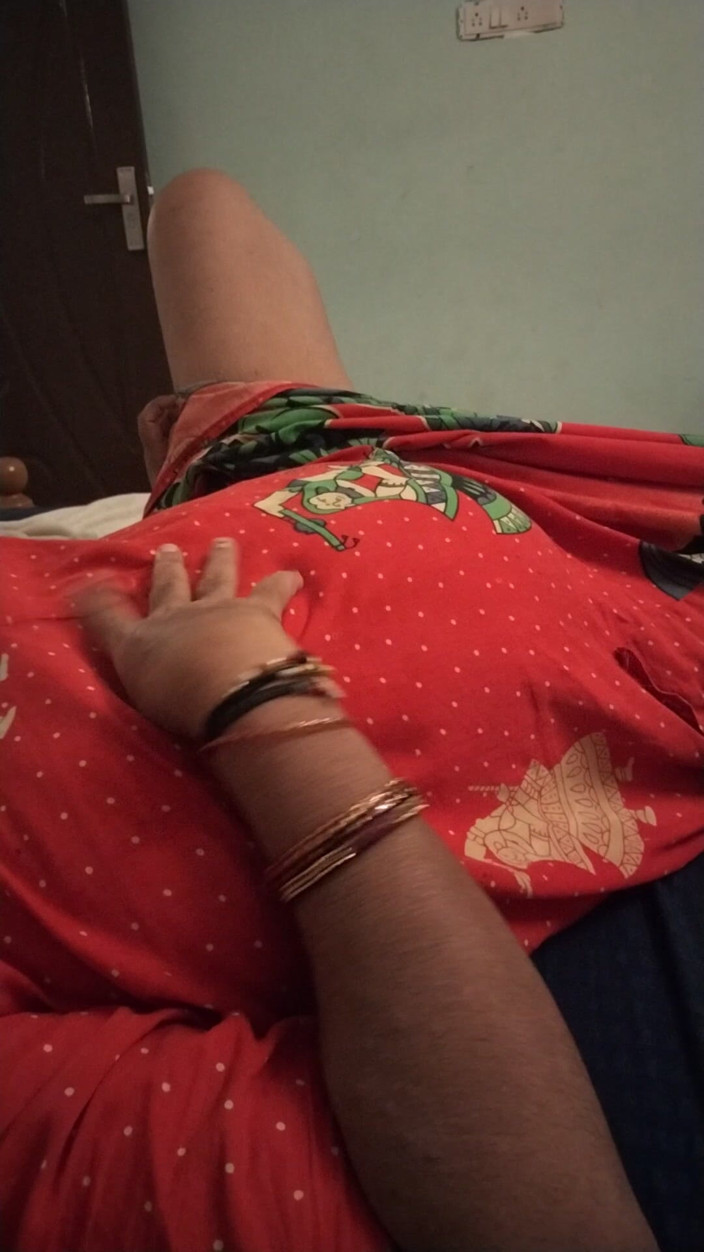Tamil lesbian: Dela hennes sexupplevelse och smutsiga prat