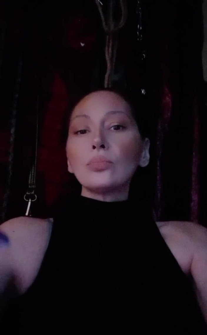 Dominatrix Redsonyja: Trochu tréninku být nejlepší sexy holkou, zatímco mám sex na...