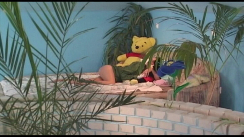 Best Amateur Sex: O curvă blondă înghite spermă de la o pulă neagră mare și...