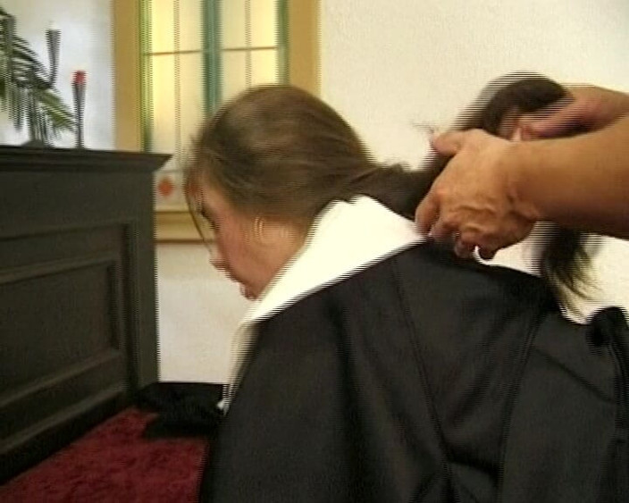 German amateur couples: 쪼이는 보지를 따먹히는 독일의 가짜 수녀
