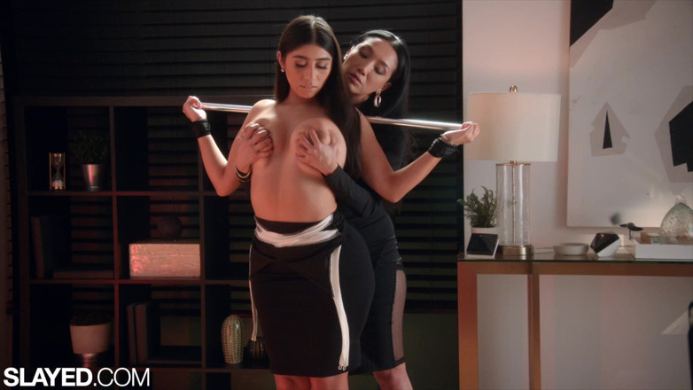 Slayed: Slayed violet myers, Vicki Chase ko apne bare prakritik stan...