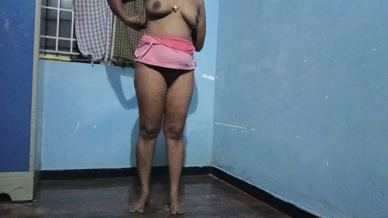 Hot Tamil Couple: Ateşli karım Saranya kocasıyla eğleniyor.