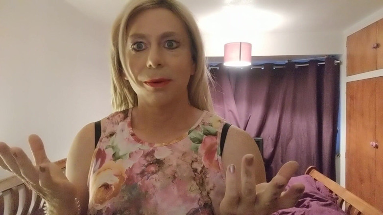 NikkiGee: Chodź do łóżka z Nikki